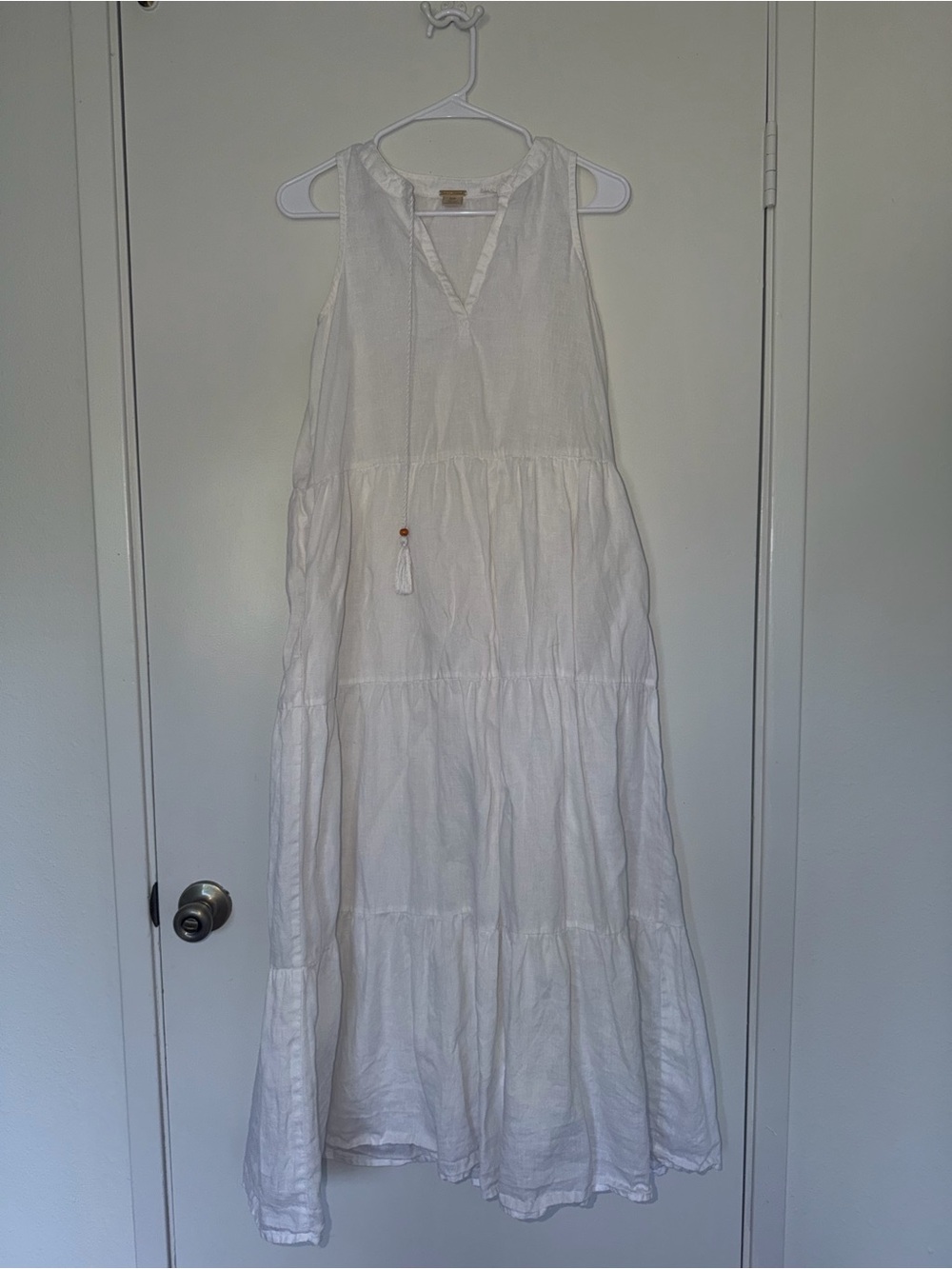 Magaschoni 100% Linen White Tiered Maxi Dress Sleeveless Tassel Size S - Picture 2 of 9